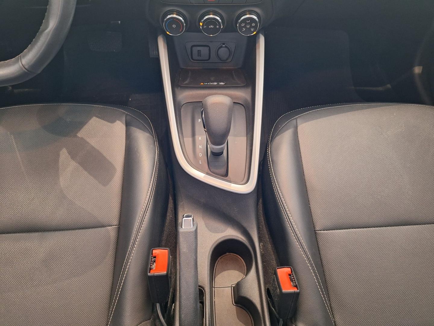 Chevrolet Onix 1.0 Turbo AT (Versão LT PR2)